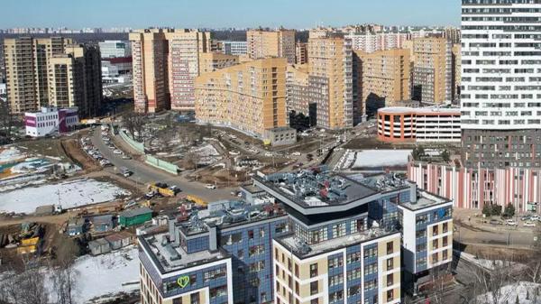 Проекты в Новой Москве удерживают треть спроса на столичные новостройки