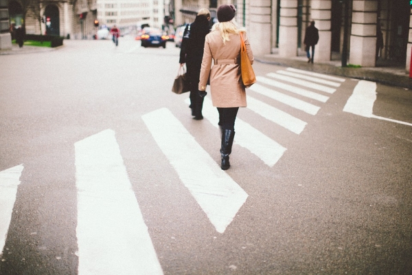 Пешеходы в Москве получат возможность продлевать время «зеленого» сигнала светофора социальной картой