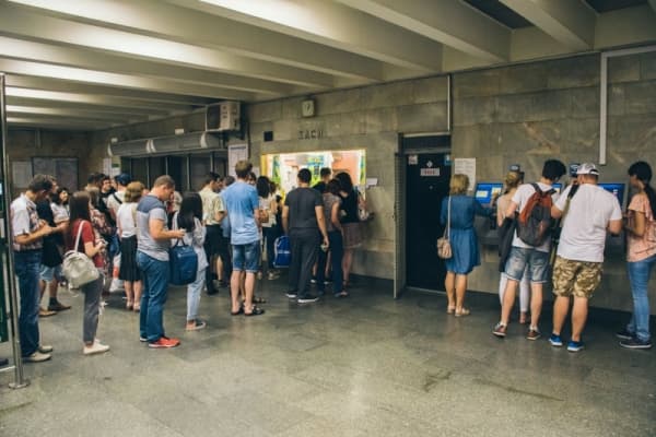 В Московском метро произошел сбой автоматов для продаж карт